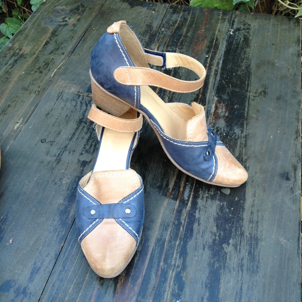 2 toned heels